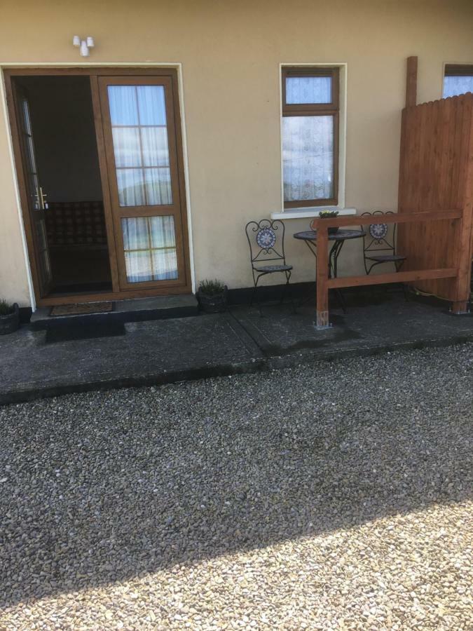 Baurleigh Studio Apartment P72F340 Lissaphooca Cross Roads Eksteriør billede